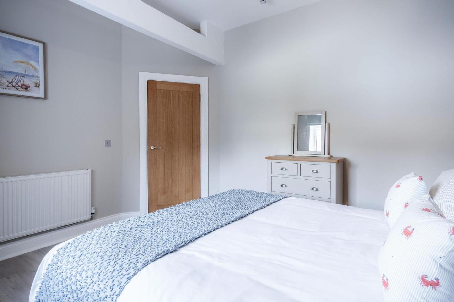 Beach Haven Hideout - 2 Bedroom - Milford Haven Extérieur photo