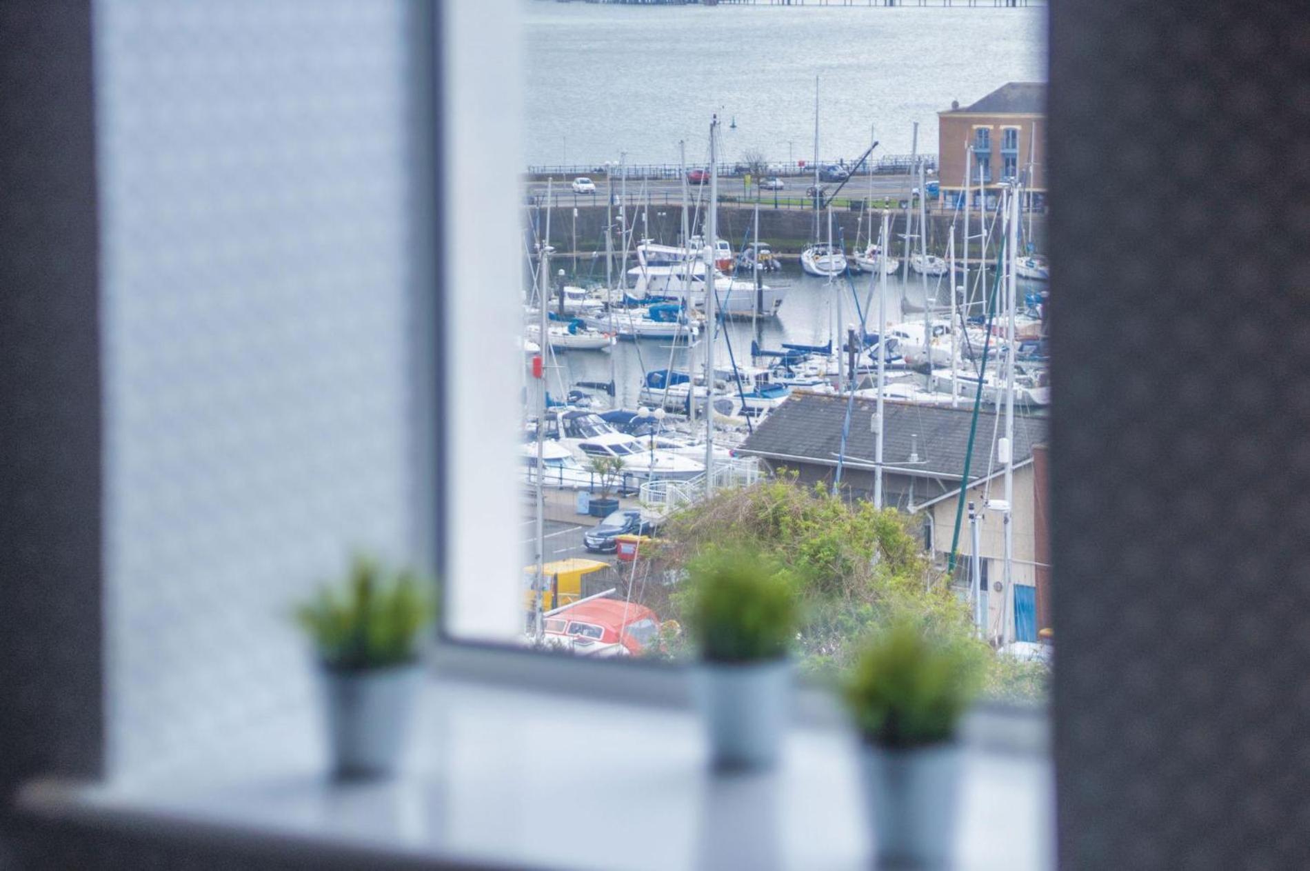 Beach Haven Hideout - 2 Bedroom - Milford Haven Extérieur photo