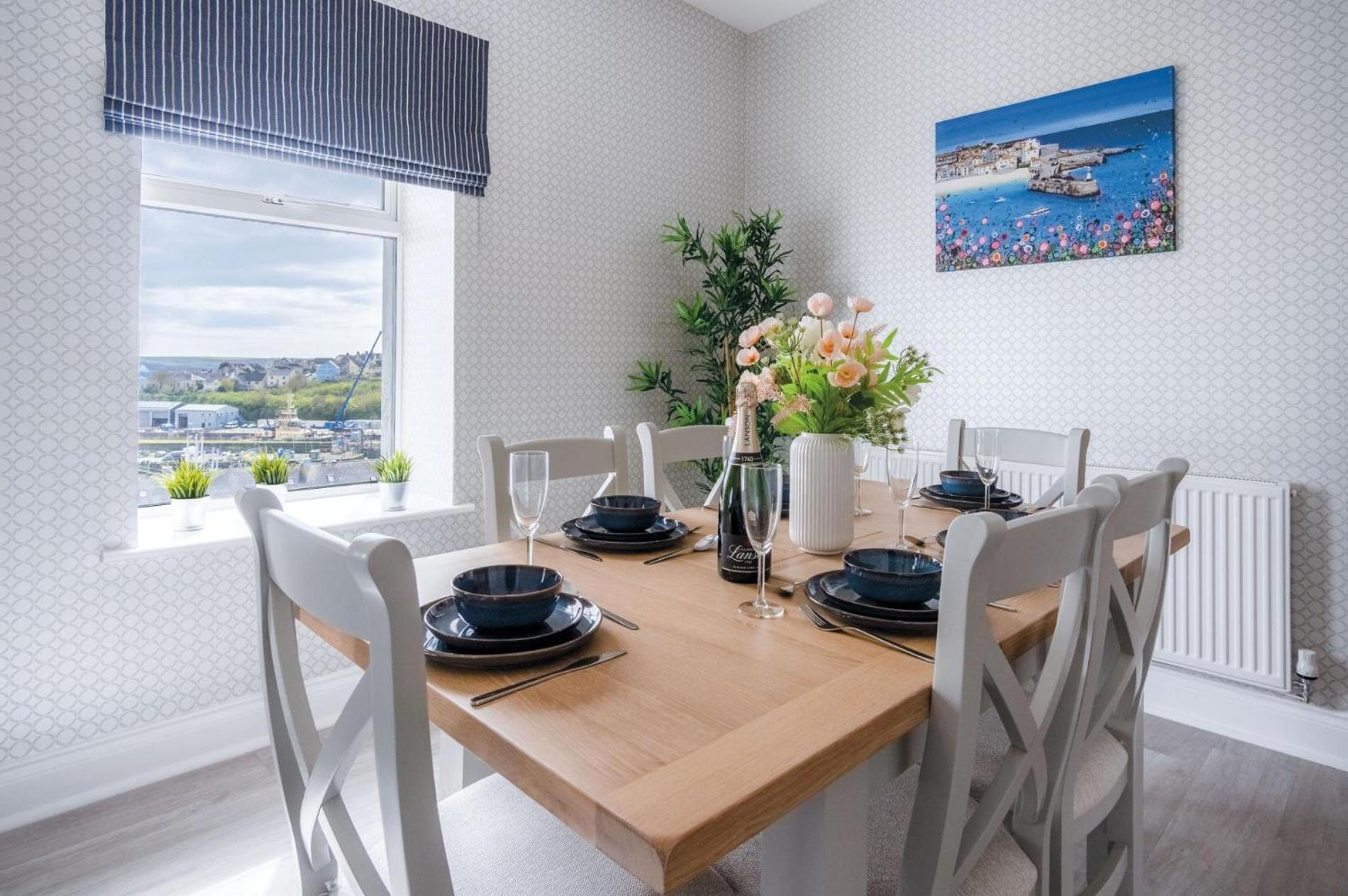 Beach Haven Hideout - 2 Bedroom - Milford Haven Extérieur photo