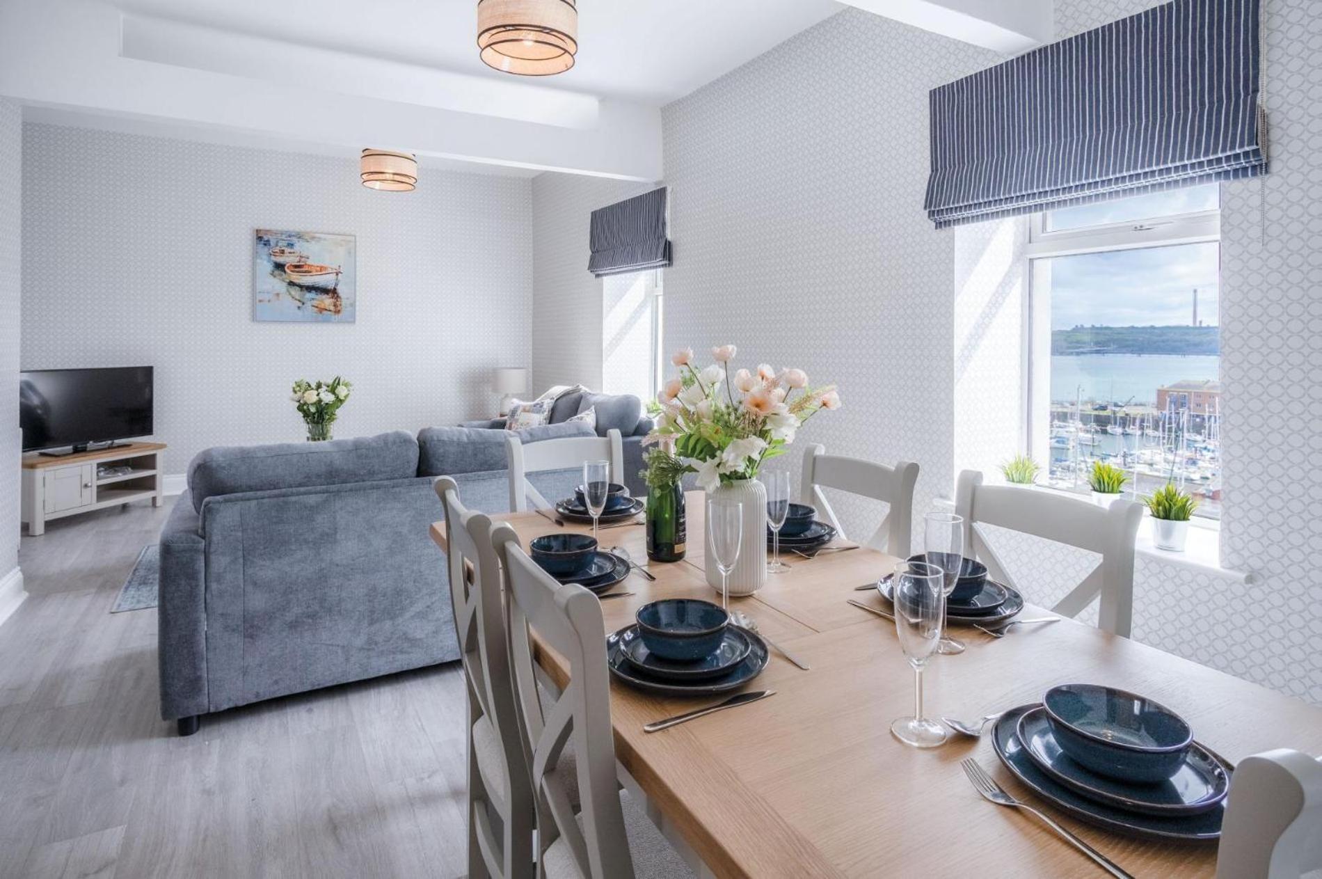 Beach Haven Hideout - 2 Bedroom - Milford Haven Extérieur photo