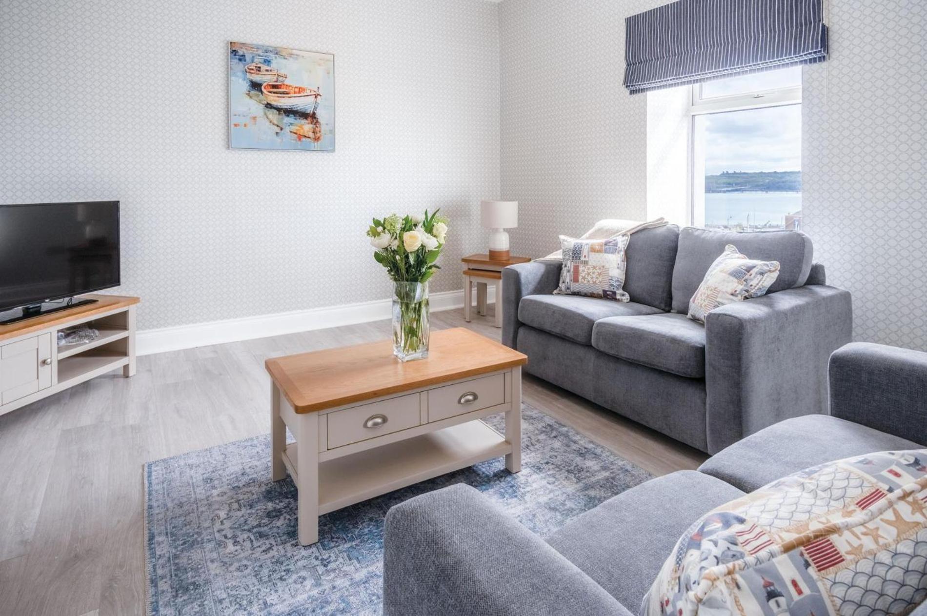 Beach Haven Hideout - 2 Bedroom - Milford Haven Extérieur photo